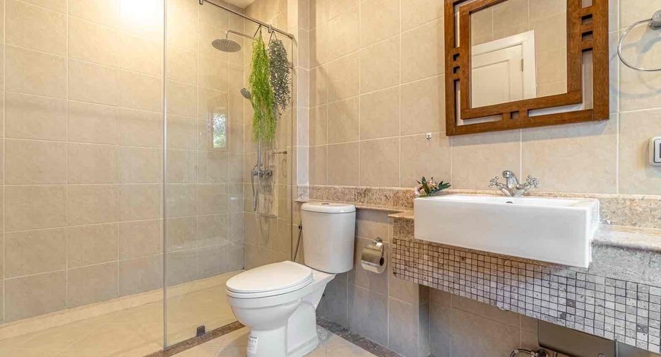 For rent 3 bedrooms villa in Bang Lamung, Chonburi