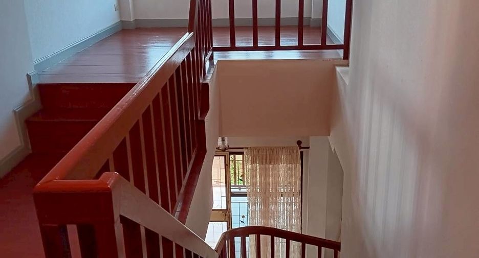 For sale 4 bedrooms house in Ban Chang, Rayong