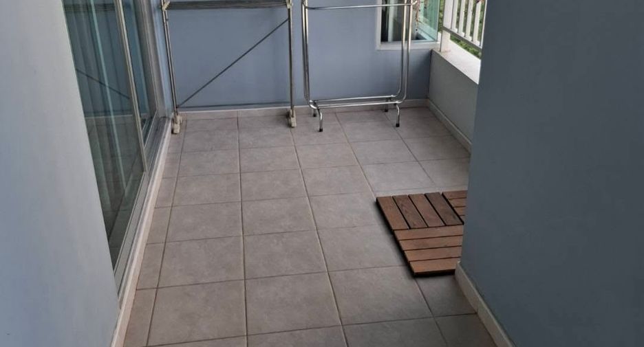 For rent 2 bedrooms condo 
