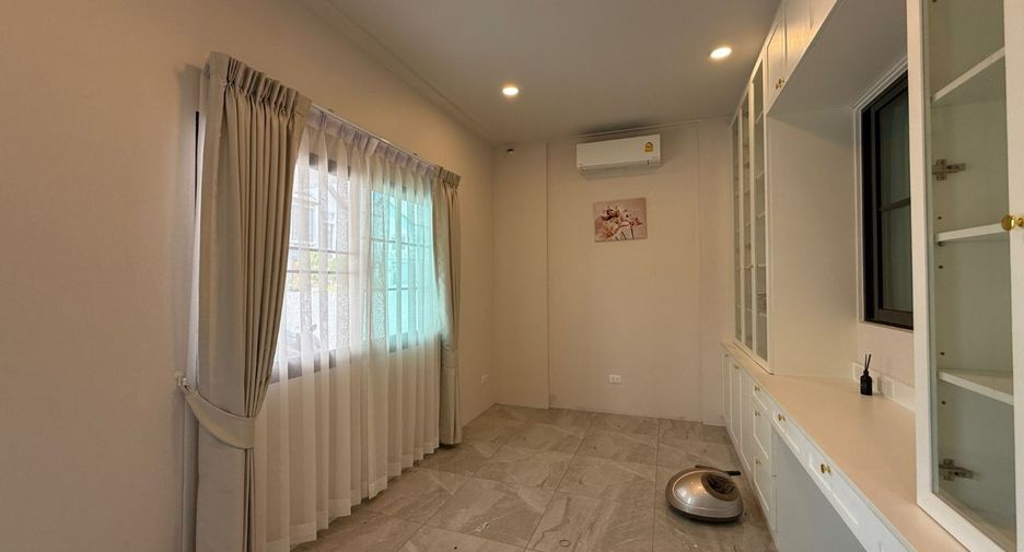 出售 4 卧室 独立屋 在 Lat Krabang, 曼谷