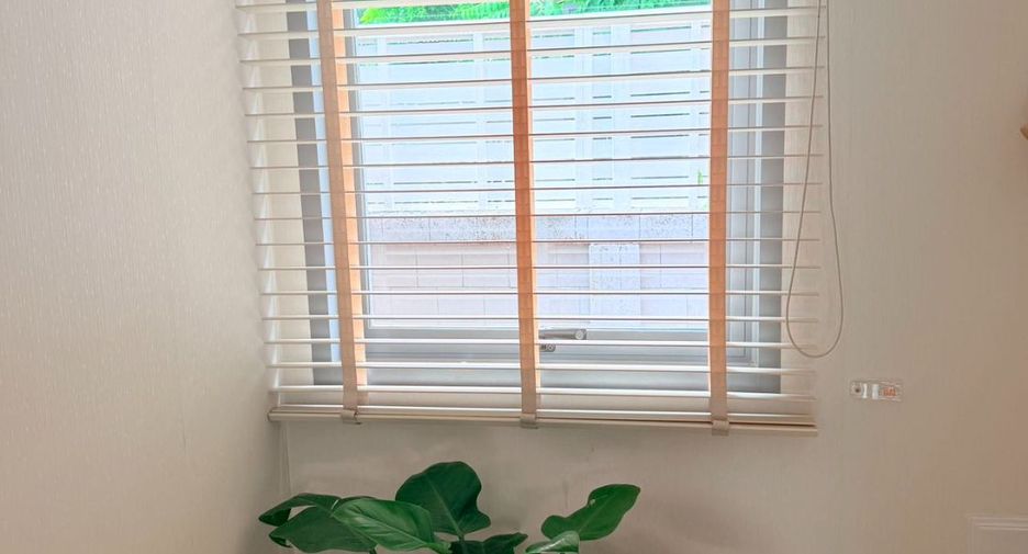 For rent 4 bedrooms house in Lat Krabang, Bangkok