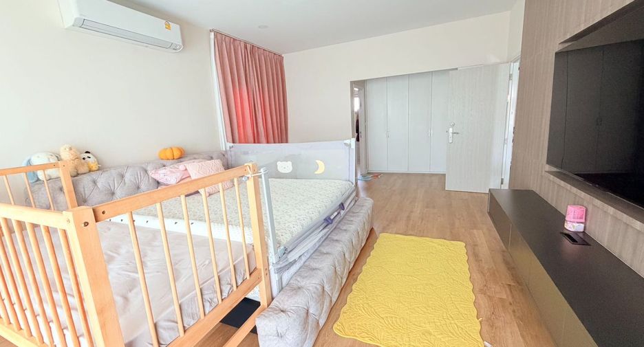 For rent 4 bedrooms house in Lat Krabang, Bangkok