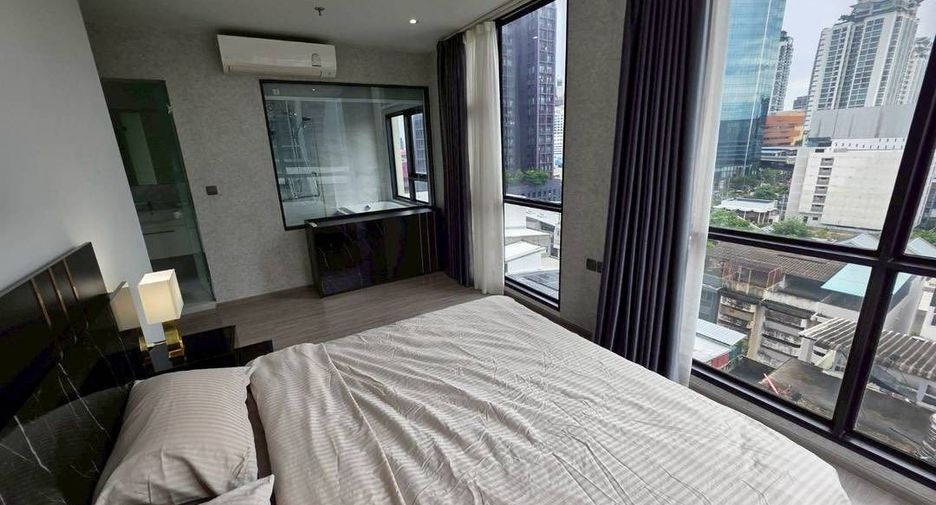 For rent 2 bedrooms condo in Watthana, Bangkok