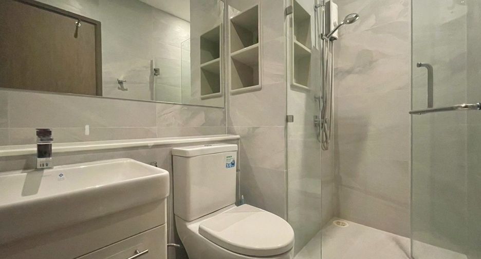 For rent 1 Beds condo in Watthana, Bangkok