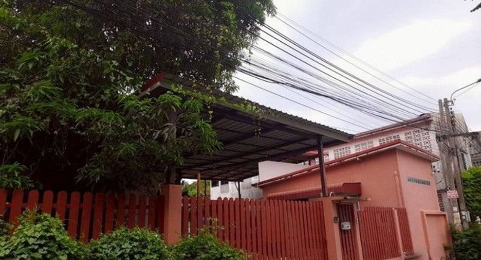 For sale 1 bed house in Phasi Charoen, Bangkok
