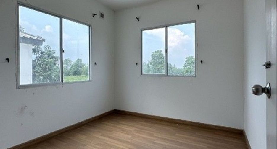 For sale 3 bedrooms townhouse in Ban Khai, Rayong