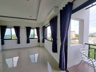 À vendre 1 chambre condo à Ban Bueng, Chonburi