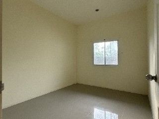 For sale 2 ベッドルーム townhouse in Ban Khai, Rayong