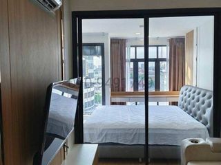 For rent 2 bedrooms condo in Pom Prap Sattru Phai, Bangkok
