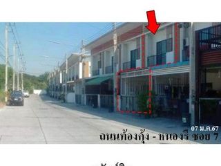 For sale 1 bed townhouse in Ban Bueng, Chonburi