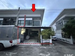 For sale 1 bed townhouse in Ban Bueng, Chonburi