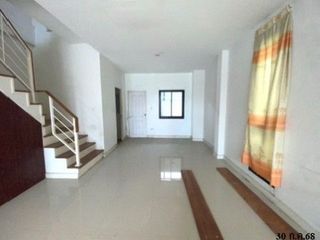 For sale 1 bed townhouse in Ban Bueng, Chonburi