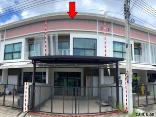 For sale 1 bed townhouse in Ban Bueng, Chonburi