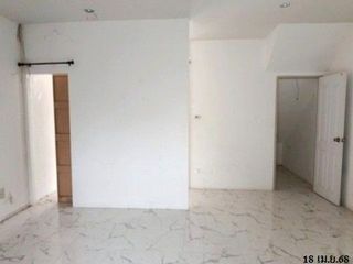 For sale 1 bed townhouse in Ban Bueng, Chonburi