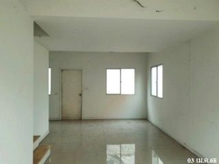 For sale 1 bed townhouse in Ban Bueng, Chonburi