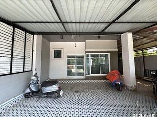 For sale 1 bed townhouse in Ban Bueng, Chonburi