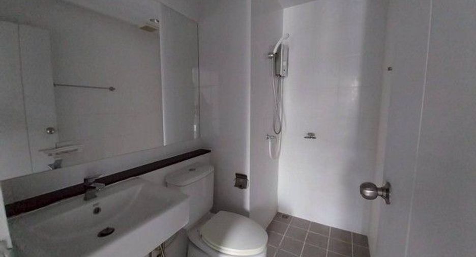 For sale 1 bed condo in Bang Kapi, Bangkok
