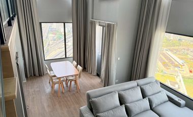 For rent 2 bedrooms condo in Huai Khwang, Bangkok