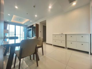 À louer 2 chambres condo à Watthana, Bangkok