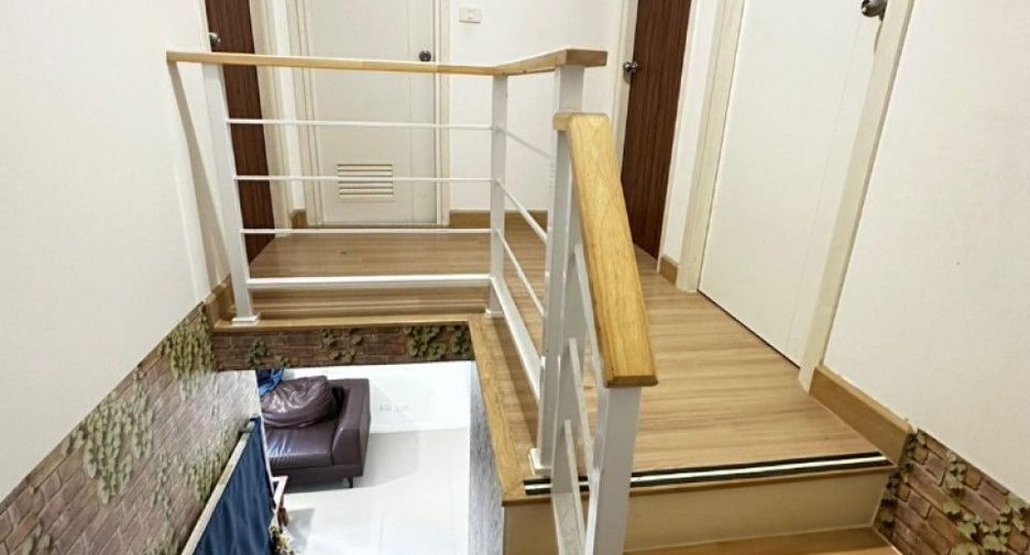 For sale 3 bedrooms townhouse in Bang Lamung, Chonburi