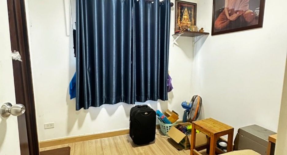 For sale 3 bedrooms townhouse in Bang Lamung, Chonburi