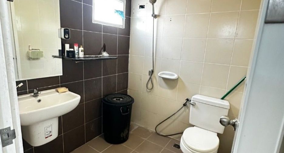 For sale 3 bedrooms townhouse in Bang Lamung, Chonburi