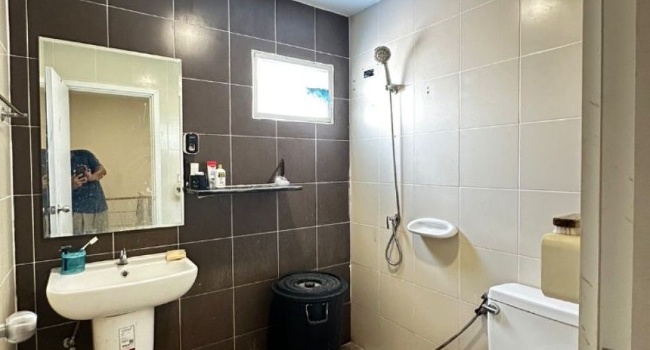 For sale 3 bedrooms townhouse in Bang Lamung, Chonburi