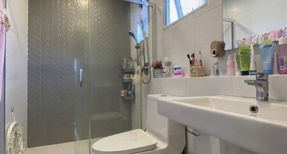 For sale 3 ベッドルーム house in Prawet, Bangkok