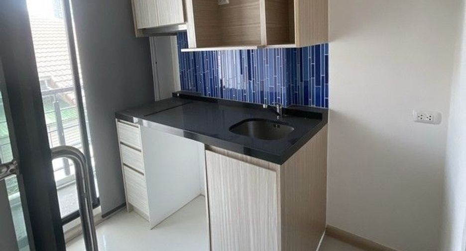 Wohnung zum Kauf mit 1 Zimmer in Bang Na, Bangkok