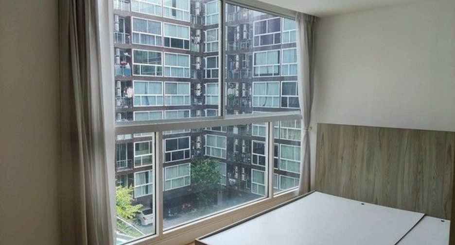 À vendre 1 chambre condo à Bang Phlat, Bangkok