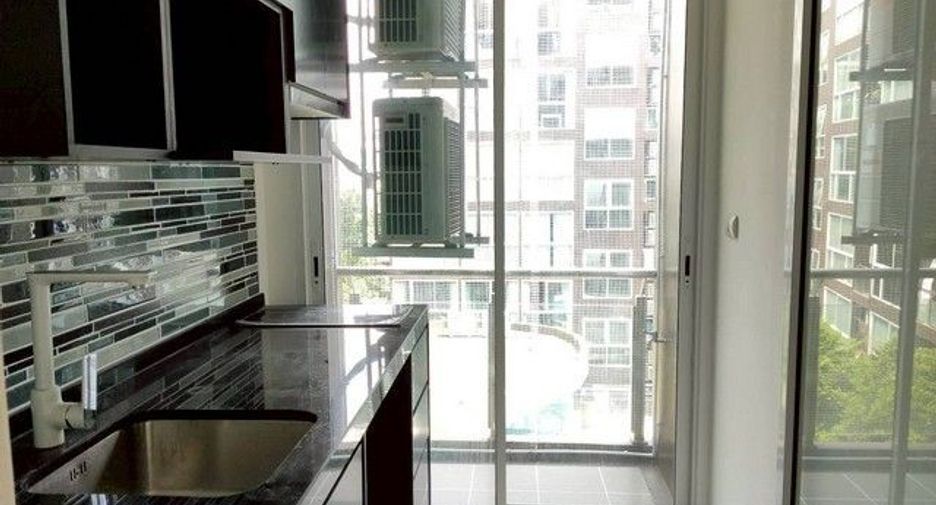 À vendre 1 chambre condo à Bang Phlat, Bangkok