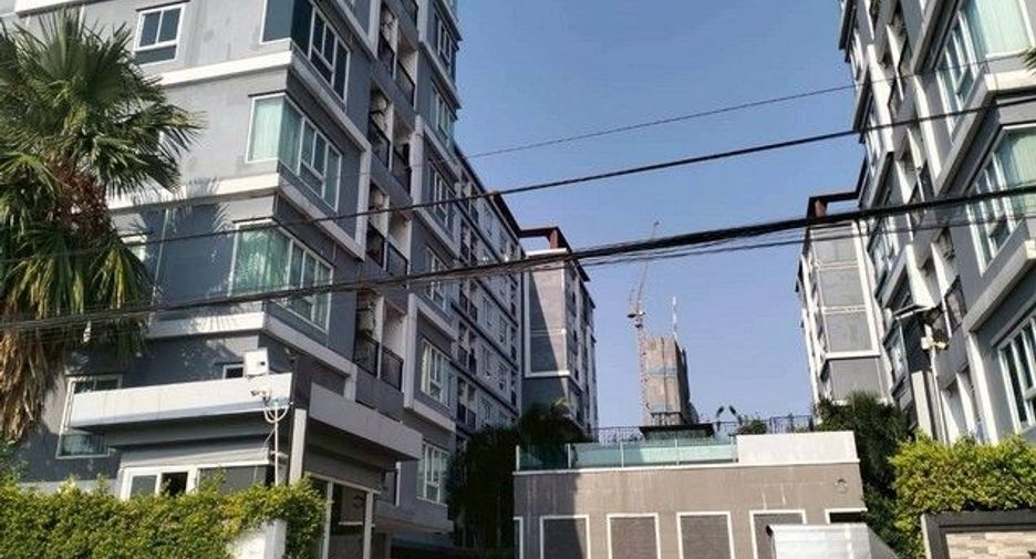 For sale 1 bed condo in Bang Kapi, Bangkok