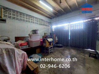 Local comercial en venta de 6 habitaciones en Mueang Samut Prakan, Samut Prakan