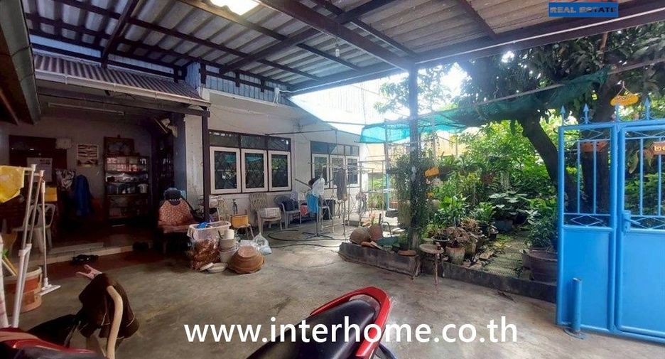 Local comercial en venta de 6 habitaciones en Mueang Samut Prakan, Samut Prakan