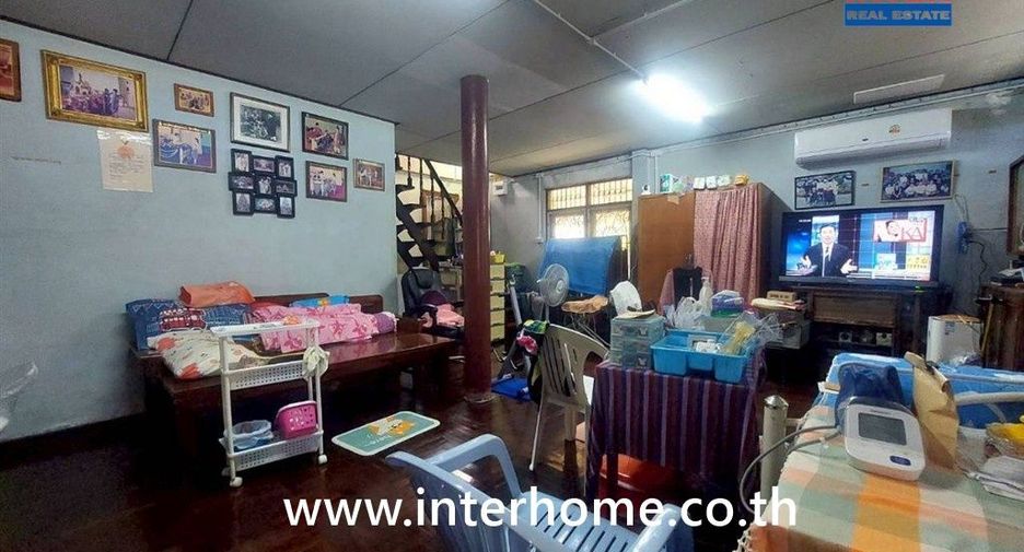 Local comercial en venta de 6 habitaciones en Mueang Samut Prakan, Samut Prakan