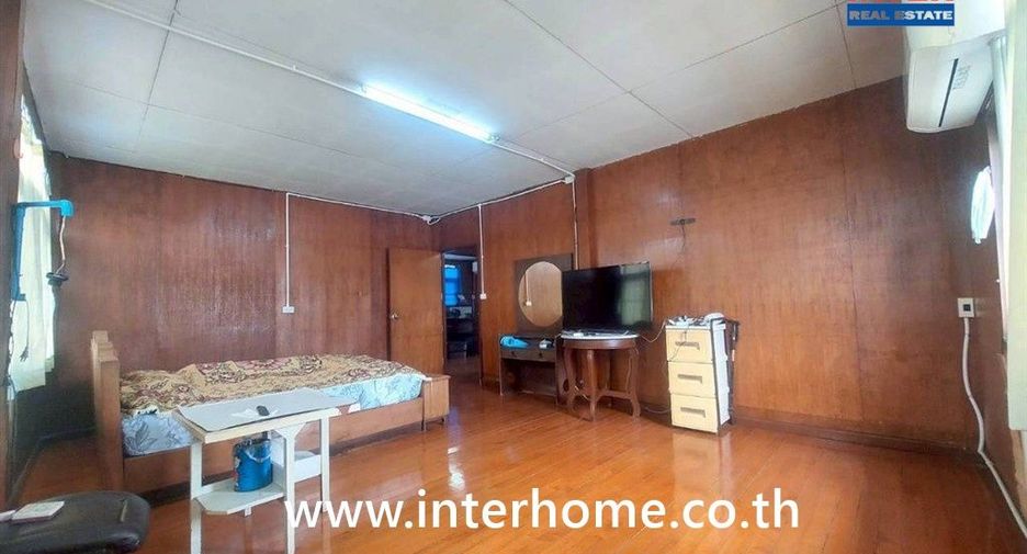 Local comercial en venta de 6 habitaciones en Mueang Samut Prakan, Samut Prakan