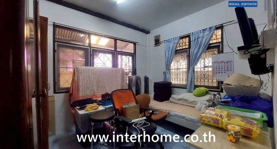 Local comercial en venta de 6 habitaciones en Mueang Samut Prakan, Samut Prakan