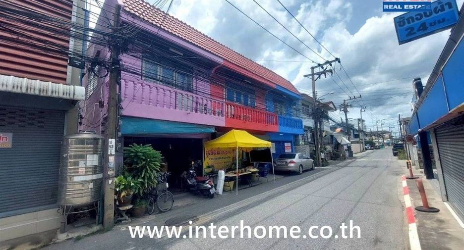 Local comercial en venta de 6 habitaciones en Mueang Samut Prakan, Samut Prakan