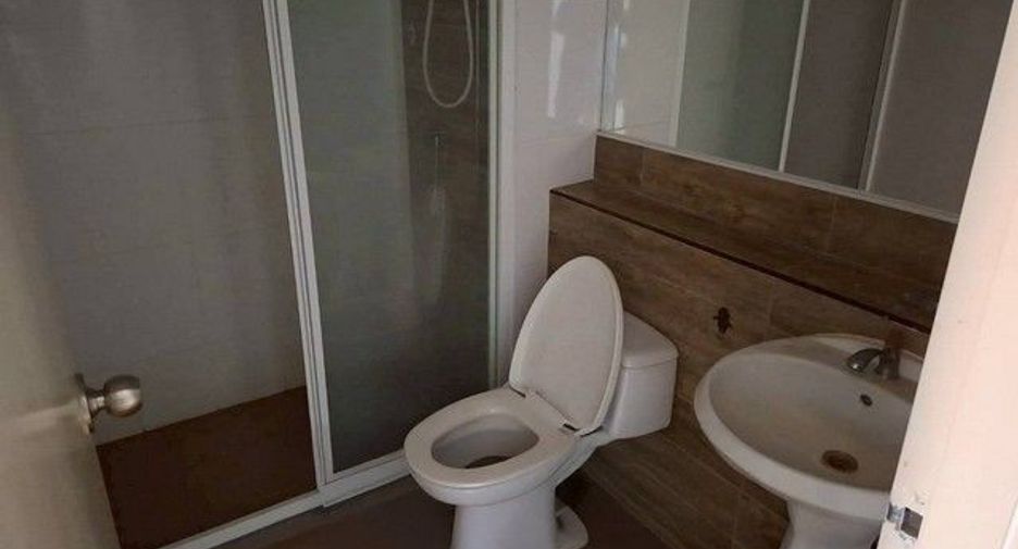 For sale 1 bed condo in Thon Buri, Bangkok