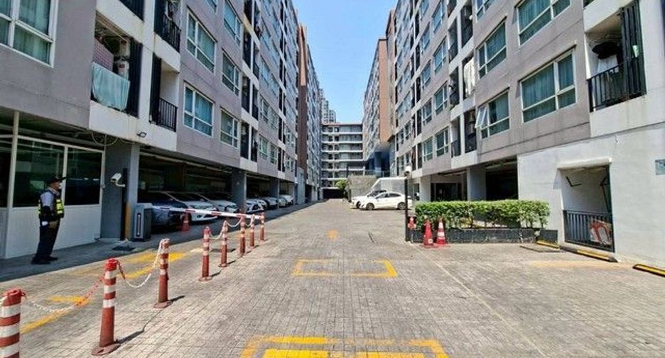 For sale 1 bed condo in Thon Buri, Bangkok