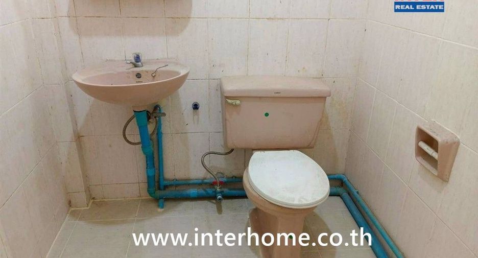 For sale 2 bedrooms townhouse in Bang Khun Thian, Bangkok