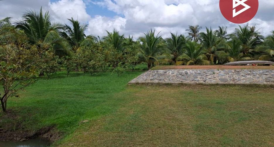 Terreno en venta en Phipun, Nakhon Si Thammarat