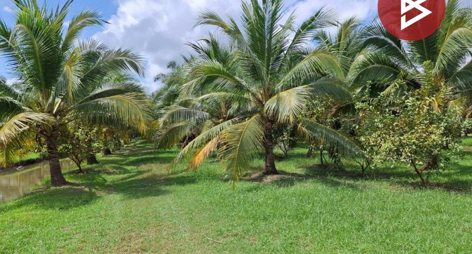 Terreno en venta en Phipun, Nakhon Si Thammarat