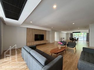 For rent 4 bedrooms condo in Khlong Toei, Bangkok