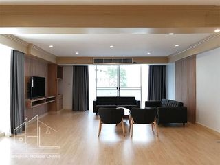 For rent 4 bedrooms apartment in Khlong Toei, Bangkok