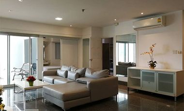 For rent 3 bedrooms condo in Watthana, Bangkok
