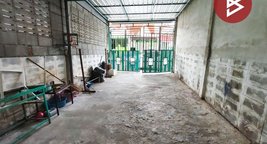 Reihenhaus zum Kauf mit 2 Zimmer in Phra Samut Chedi, Samut Prakan