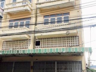 For sale retail Space in Phasi Charoen, Bangkok