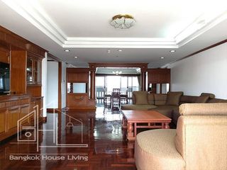 For rent 3 bedrooms apartment in Watthana, Bangkok
