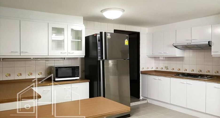 Apartment zur Miete mit 3 Zimmer in Watthana, Bangkok